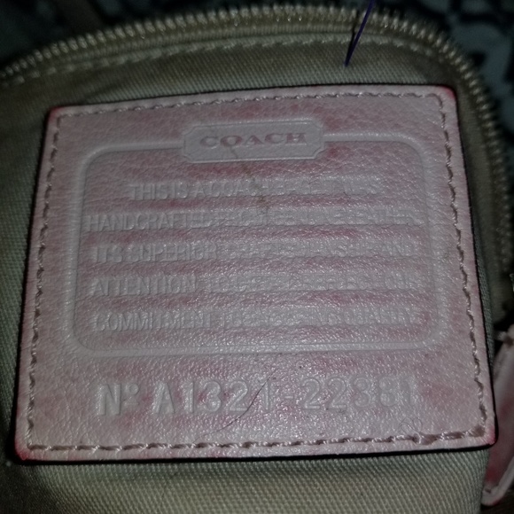 Coach - Picture 3 of 4